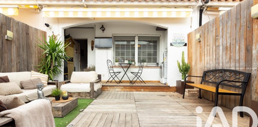 Casa adosada de 3 dormitorios en venta en Castelldefels, Barcelona, Cataluña, Spain № 7391