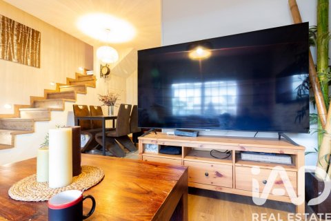 Casa adosada de 3 dormitorios en venta en Castelldefels, Barcelona, Cataluña, Spain № 7391 - foto 25