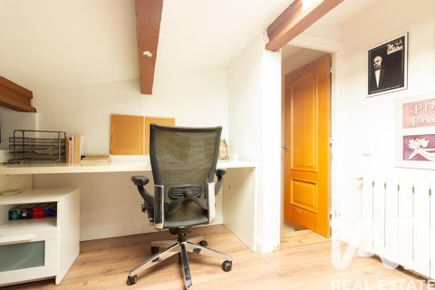 Casa adosada de 3 dormitorios en venta en Castelldefels, Barcelona, Cataluña, Spain № 7391 - foto 7