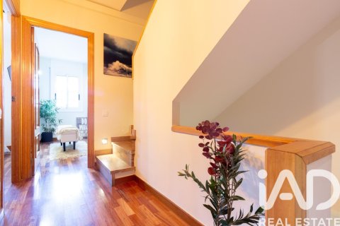 Casa adosada de 3 dormitorios en venta en Castelldefels, Barcelona, Cataluña, Spain № 7391 - foto 18