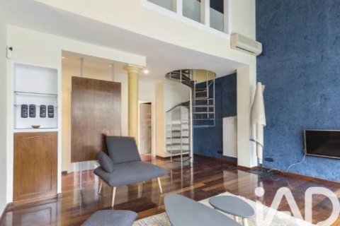Ático de 2 dormitorios en venta en Barcelona, Cataluña, Spain № 7392 - foto 19
