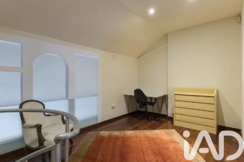 Ático de 2 dormitorios en venta en Barcelona, Cataluña, Spain № 7392 - foto 4