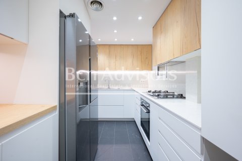 Apartamento de 2 dormitorios en venta en Sitges, Barcelona, Cataluña, Spain № 2896 - foto 14