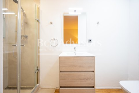 Apartamento de 2 dormitorios en venta en Sitges, Barcelona, Cataluña, Spain № 2896 - foto 28