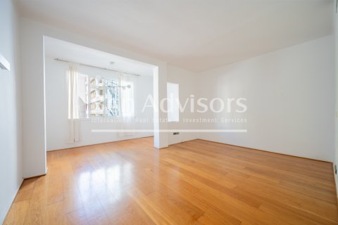 Apartamento de 2 dormitorios en venta en Sitges, Barcelona, Cataluña, Spain № 2896 - foto 7