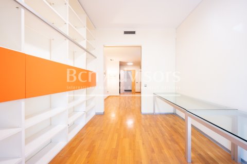 Apartamento de 2 dormitorios en venta en Sitges, Barcelona, Cataluña, Spain № 2896 - foto 26