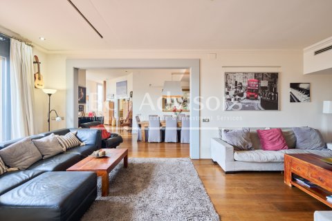 Ático de 5 dormitorios en venta en Barcelona, Cataluña, Spain № 2897 - foto 20