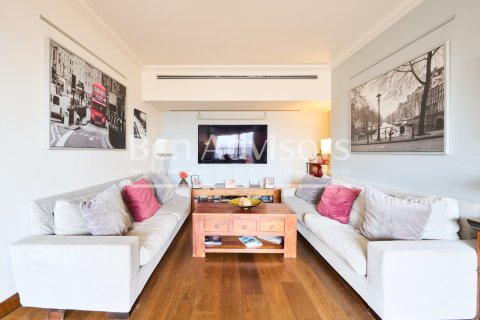 Ático de 5 dormitorios en venta en Barcelona, Cataluña, Spain № 2897 - foto 24