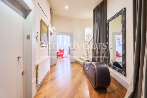 Ático de 5 dormitorios en venta en Barcelona, Cataluña, Spain № 2897 - foto 28