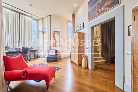 Ático de 5 dormitorios en venta en Barcelona, Cataluña, Spain № 2897 - foto 27