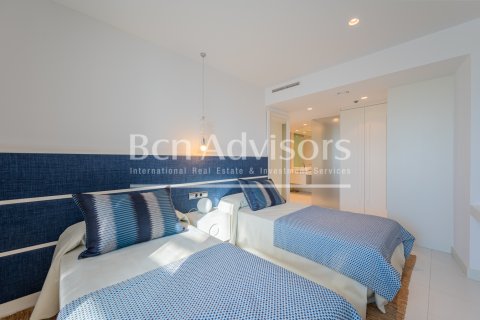 Ático de 2 dormitorios en venta en Sitges, Barcelona, Cataluña, Spain № 2895 - foto 19