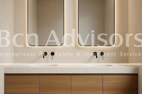 4 bedrooms apartment for sale in Barcelona, Catalonia, Spain № 2892 - photo 4