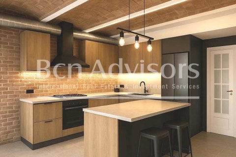 4 bedrooms apartment for sale in Barcelona, Catalonia, Spain № 2892 - photo 2