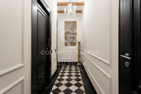 3 bedrooms apartment for sale in Barcelona, Catalonia, Spain № 5888 - photo 17