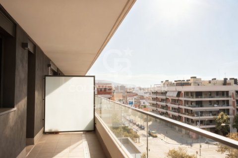 Apartamento de 4 dormitorios en venta en Badalona, Barcelona, Cataluña, Spain № 5884 - foto 10