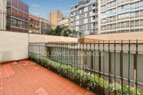 Купить квартиру в Барселона, Испания с 3 спальни, 162м², № 5365 - фото 11