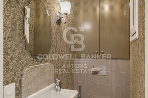 Apartamento de 3 dormitorios en venta en Barcelona, Cataluña, Spain № 5364 - foto 7