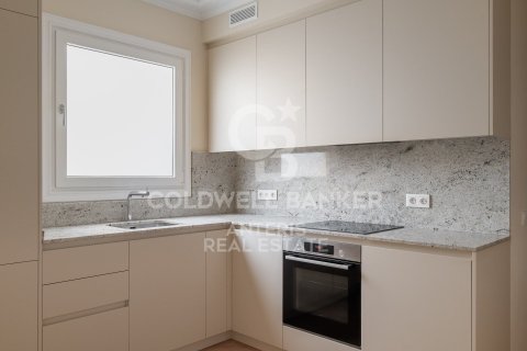 Apartamento de 3 dormitorios en venta en Barcelona, Cataluña, Spain № 5364 - foto 8