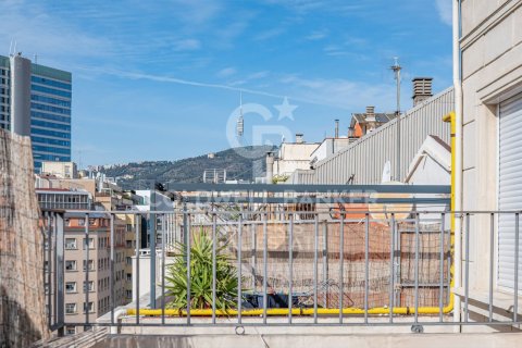 Ático de 4 dormitorios en venta en Barcelona, Cataluña, Spain № 5367 - foto 12