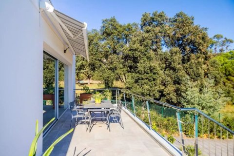 Купить дом в Пладжа-де-Аро, Испания с 4 комнаты, 418м², № 7205 - фото 27