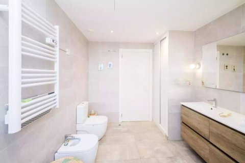 Купить дом в Пладжа-де-Аро, Испания с 4 комнаты, 418м², № 7205 - фото 5