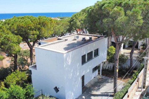 Сasa de 5 dormitorios en venta en Platja D'aro, Gerona, Cataluña, Spain № 7206 - foto 10