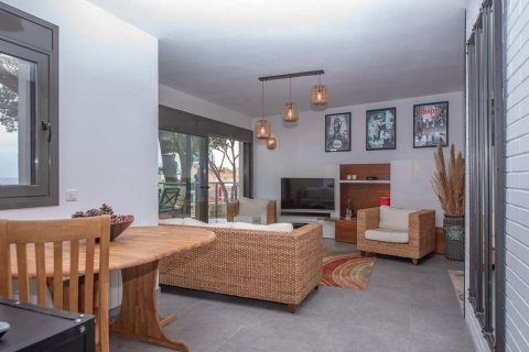 Сasa de 5 dormitorios en venta en Platja D'aro, Gerona, Cataluña, Spain № 7206 - foto 19