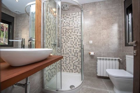 Сasa de 5 dormitorios en venta en Platja D'aro, Gerona, Cataluña, Spain № 7206 - foto 6