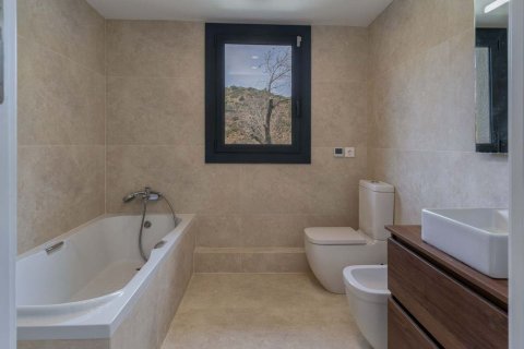 Купить дом в Пладжа-де-Аро, Испания с 6 комнат, 230м², № 7204 - фото 3