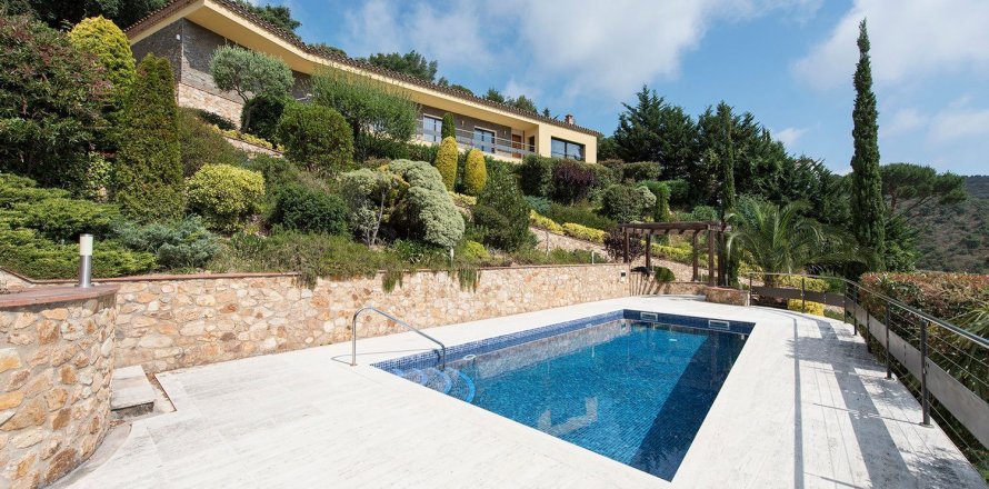Сasa de 3 dormitorios en venta en Platja D'aro, Gerona, Cataluña, Spain № 7203