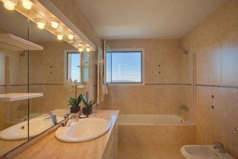 Сasa de 4 dormitorios en venta en Platja D'aro, Gerona, Cataluña, Spain № 7202 - foto 16