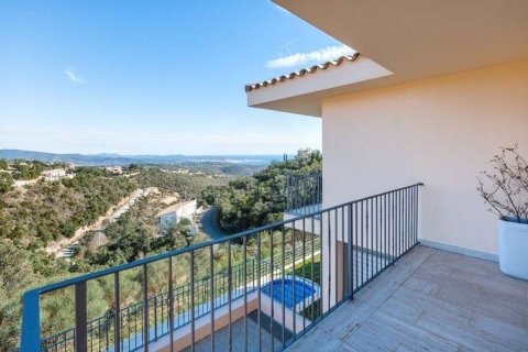 Сasa de 4 dormitorios en venta en Platja D'aro, Gerona, Cataluña, Spain № 7202 - foto 13