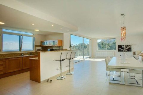 Сasa de 4 dormitorios en venta en Platja D'aro, Gerona, Cataluña, Spain № 7202 - foto 27