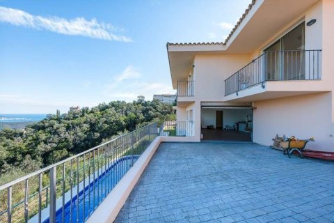 Сasa de 4 dormitorios en venta en Platja D'aro, Gerona, Cataluña, Spain № 7202 - foto 9