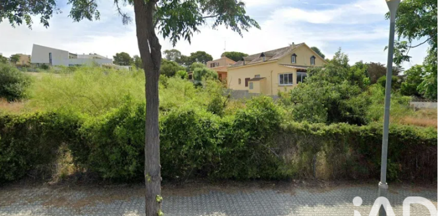 728 sq.m. land plot for sale in Vilanova i la Geltru, Barcelona, Catalonia, Spain № 7473