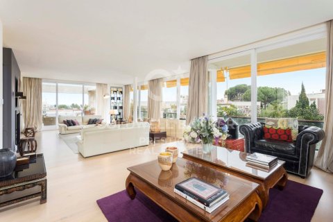 5 bedrooms penthouse for rent in Barcelona, Catalonia, Spain № 6165 - photo 6
