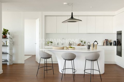 Apartamento de 4 dormitorios en venta en Barcelona, Cataluña, Spain № 6168 - foto 9