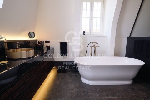 Ático de 2 dormitorios en alquiler en Barcelona, Cataluña, Spain № 6162 - foto 14