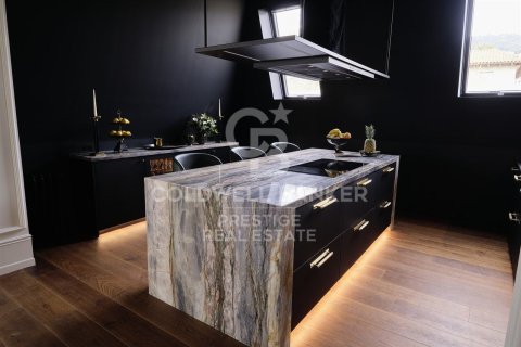 Ático de 2 dormitorios en alquiler en Barcelona, Cataluña, Spain № 6162 - foto 11