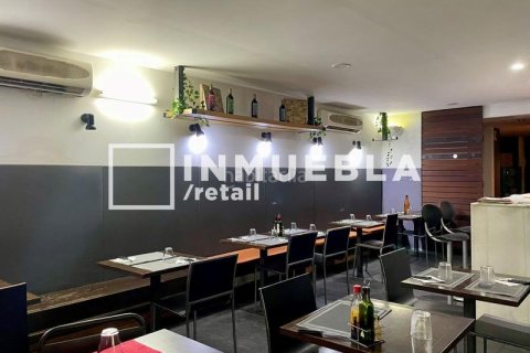 Propiedad comercial de 153 m² en venta en Sant Martí, Barcelona, Cataluña, Spain № 1918 - foto 10