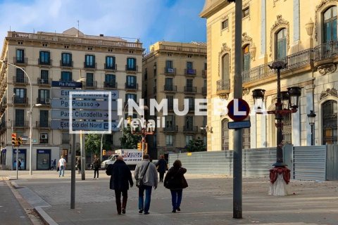 Propiedad comercial de 153 m² en venta en Sant Martí, Barcelona, Cataluña, Spain № 1920 - foto 18