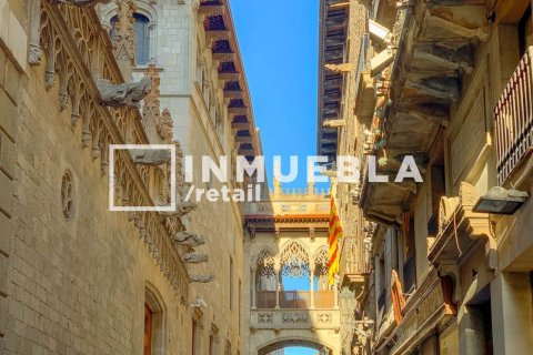 Propiedad comercial de 1500 m² en venta en Eixample, Barcelona, Cataluña, Spain № 1923 - foto 23