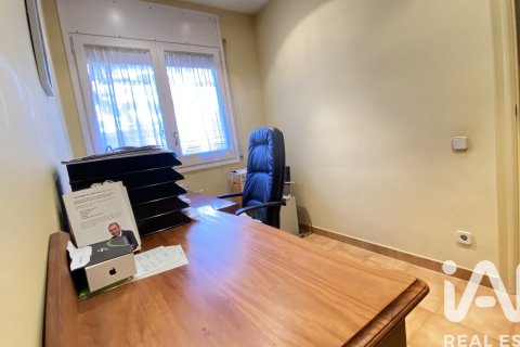 Apartamento de 4 dormitorios en venta en Sant Andreu de Llavaneres, Barcelona, Cataluña, Spain № 7327 - foto 9