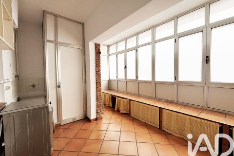 5 bedrooms apartment for rent in Barcelona, Catalonia, Spain № 7324 - photo 11