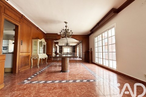 5 bedrooms apartment for rent in Barcelona, Catalonia, Spain № 7324 - photo 21