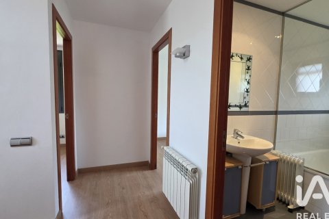 4 bedrooms house for rent in Sant Cugat Del Valles, Barcelona, Catalonia, Spain № 7323 - photo 3