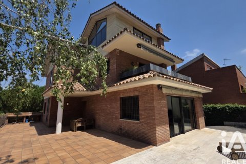 4 bedrooms house for rent in Sant Cugat Del Valles, Barcelona, Catalonia, Spain № 7323 - photo 21