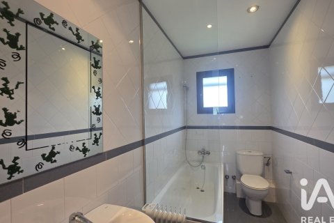4 bedrooms house for rent in Sant Cugat Del Valles, Barcelona, Catalonia, Spain № 7323 - photo 4