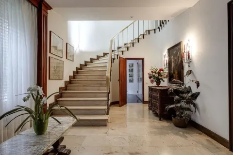 Сasa de 10 dormitorios en venta en Barcelona, Cataluña, Spain № 1711 - foto 12