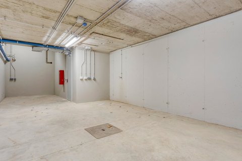 Сasa de 6 dormitorios en venta en Barcelona, Cataluña, Spain № 1713 - foto 7